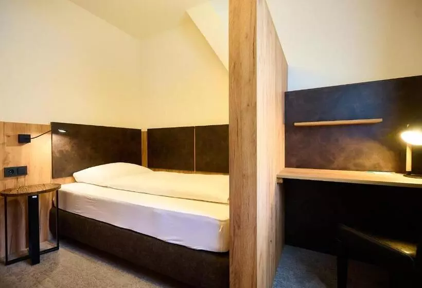 スタンダードシングルルーム, Wallner   Hotel & Wirt