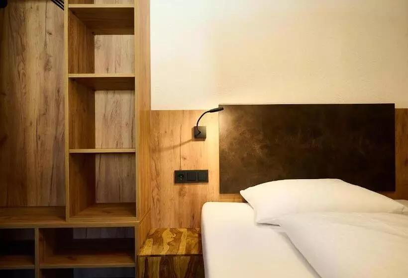 スタンダードシングルルーム, Wallner   Hotel & Wirt