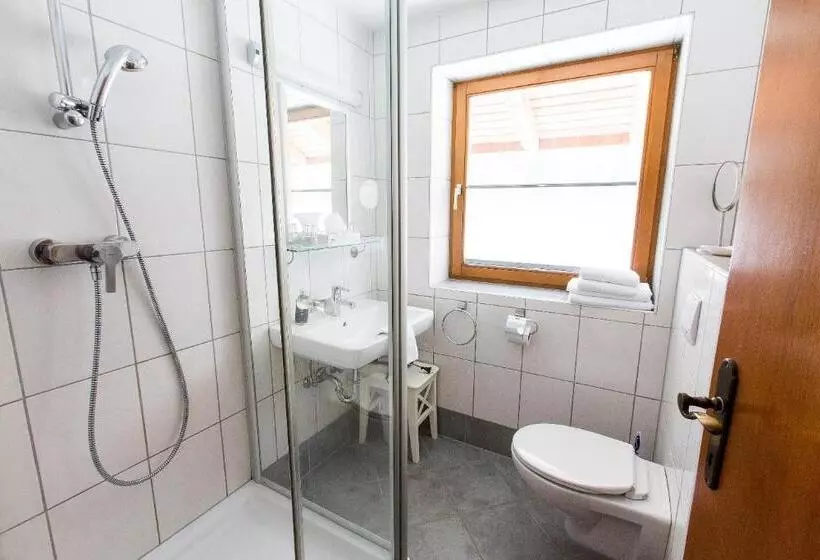 スタンダードルーム, Wallner   Hotel & Wirt