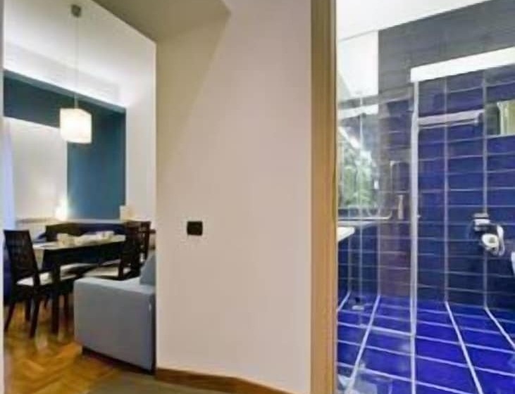 استودیوی استاندارد, B&b Chiaia 32