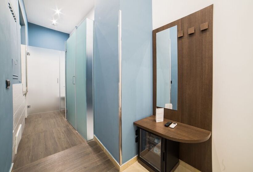 اتاق اکونومی, B&b Chiaia 32