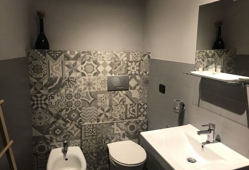 غرفة سوبيريور مطلة على المدينة, B&b Stesicoro Inhabit   Guesthouse City Center