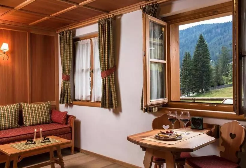 سوئیت جونیور با چشم‌انداز, Chalet Del Sogno