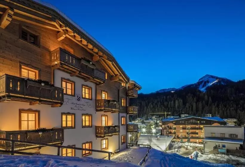 سوئیت جونیور با چشم‌انداز, Chalet Del Sogno