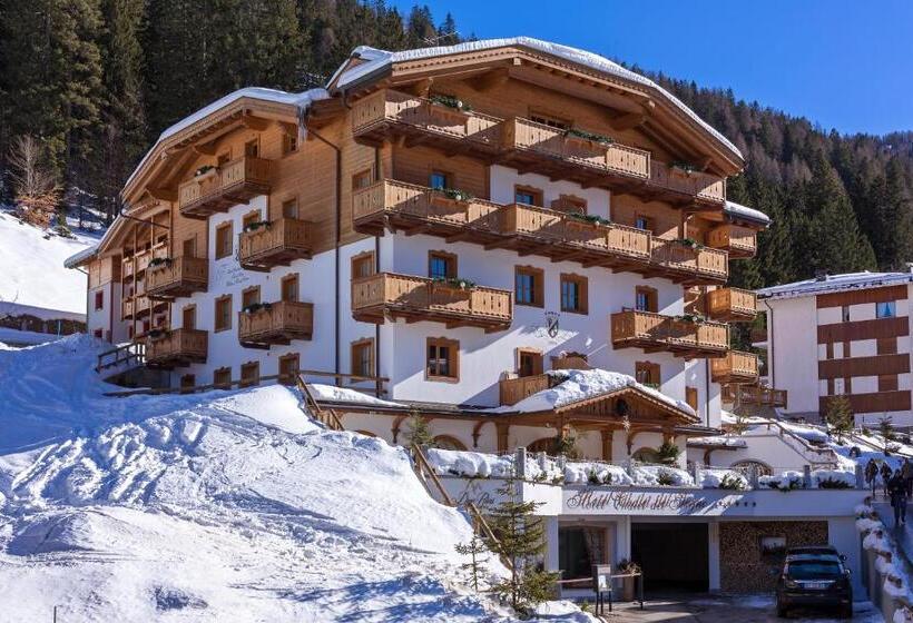 سوئیت جونیور با چشمانداز کوهستان, Chalet Del Sogno
