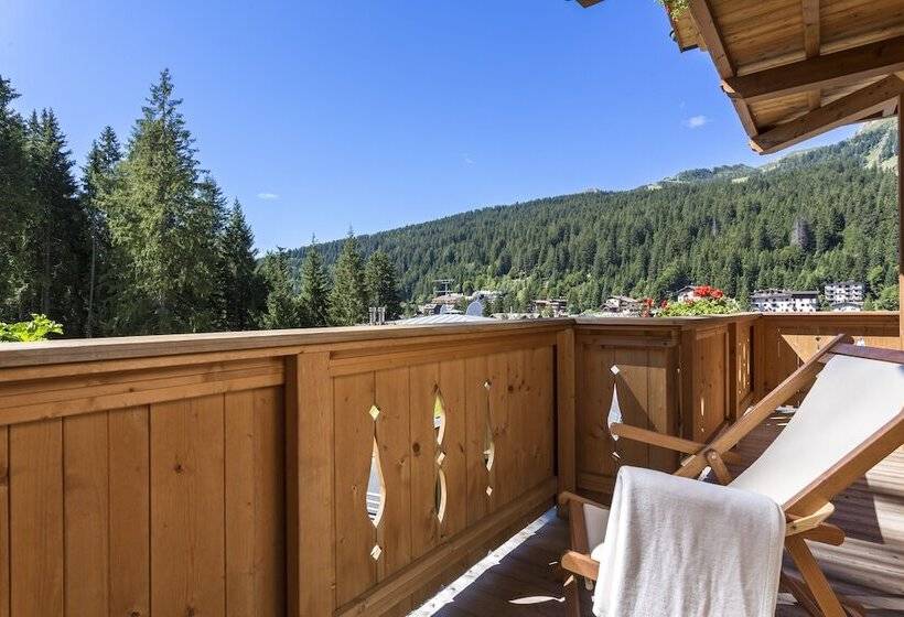 סוויטת ג'וניור נוף הרים, Chalet Del Sogno