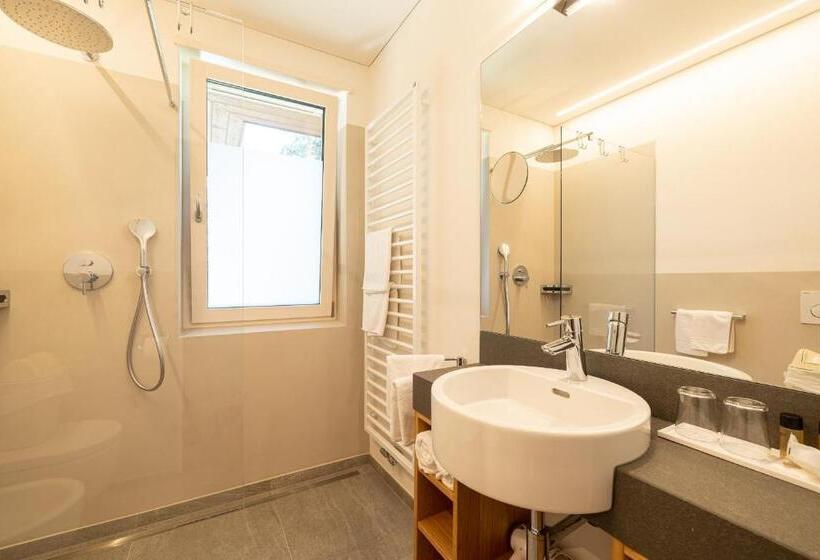 Апартаменты 2 Спальни, Gartenresidence Zea Curtis