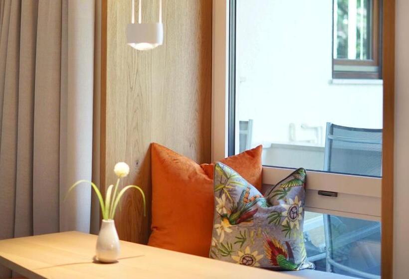 Студио Стандарт с Балконом, Gartenresidence Zea Curtis