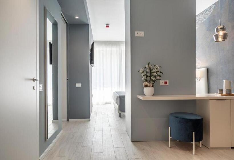 סוויטת ג'וניור, Amburgo