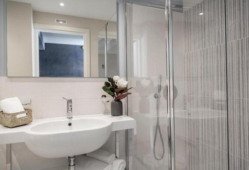 סוויטת ג'וניור, Amburgo