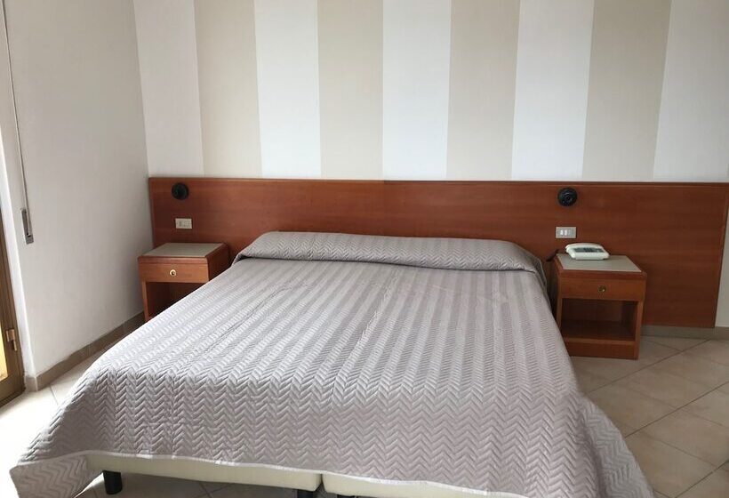 Quarto Estandar, Brunella