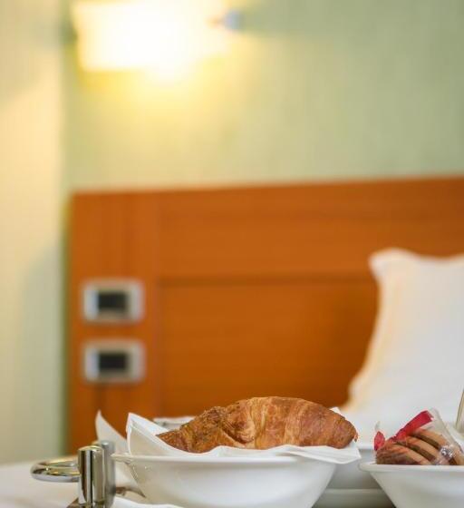 スタンダードトリプルルーム, Concorde