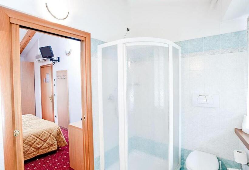 Standardzimmer, Doria