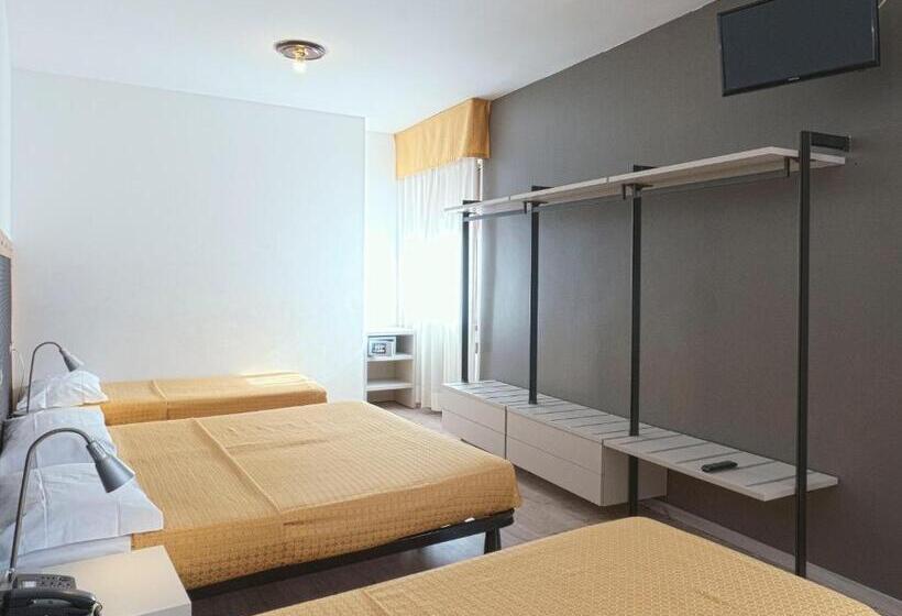 4 Bett Standardzimmer, Doria