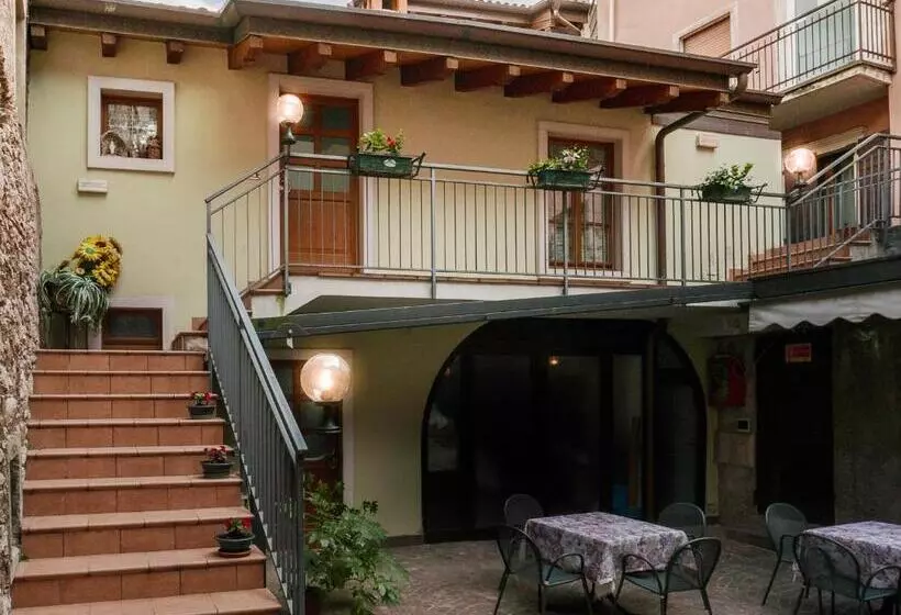 Apartament 1 Sypialnia, Doria