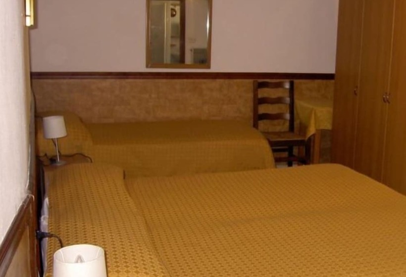 4 Bett Standardzimmer, Doria