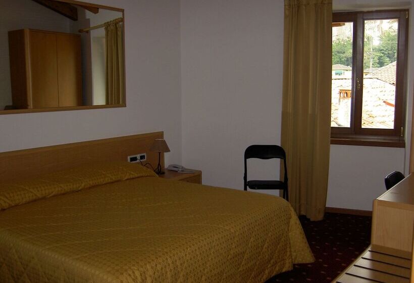 4 Bett Standardzimmer, Doria