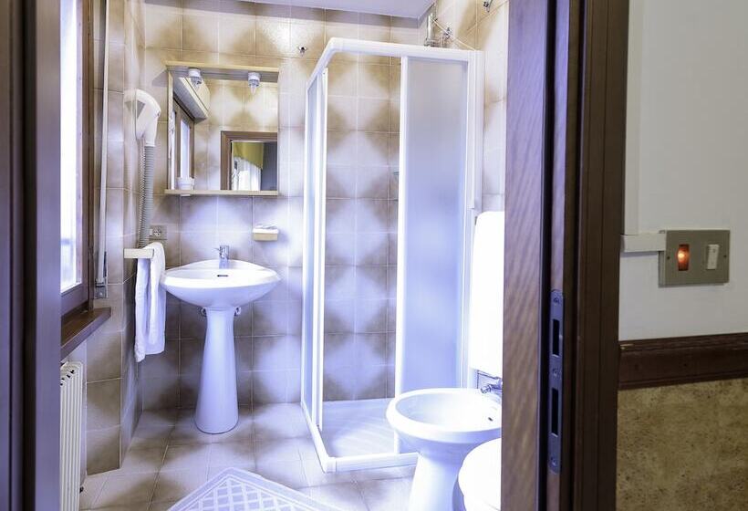 Standardzimmer, Doria