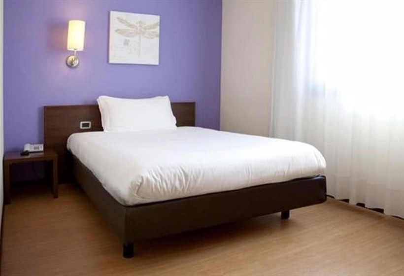 اتاق استاندارد, Europa