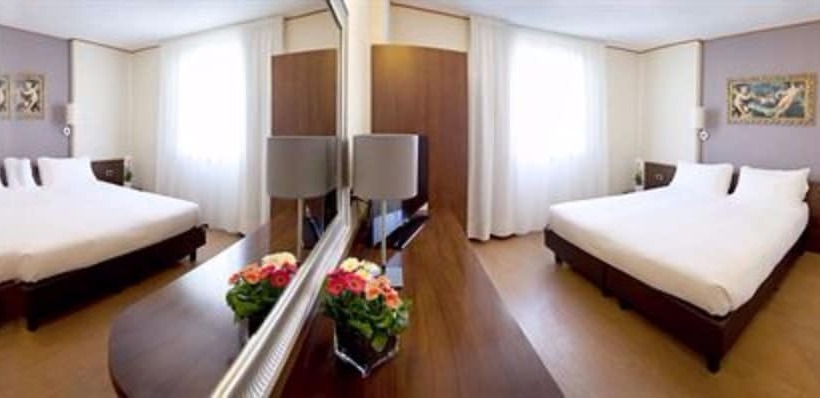 اتاق خانوادگی, Europa