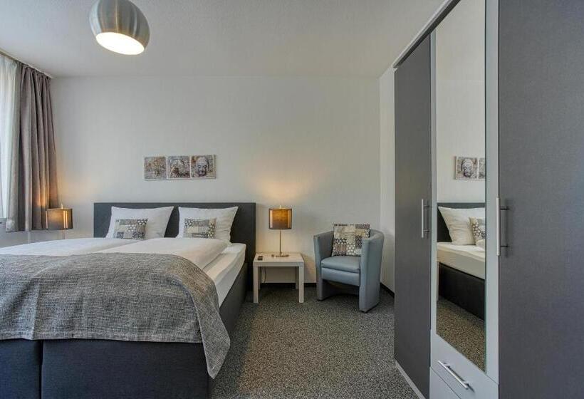 חדר סופריור, Carlton