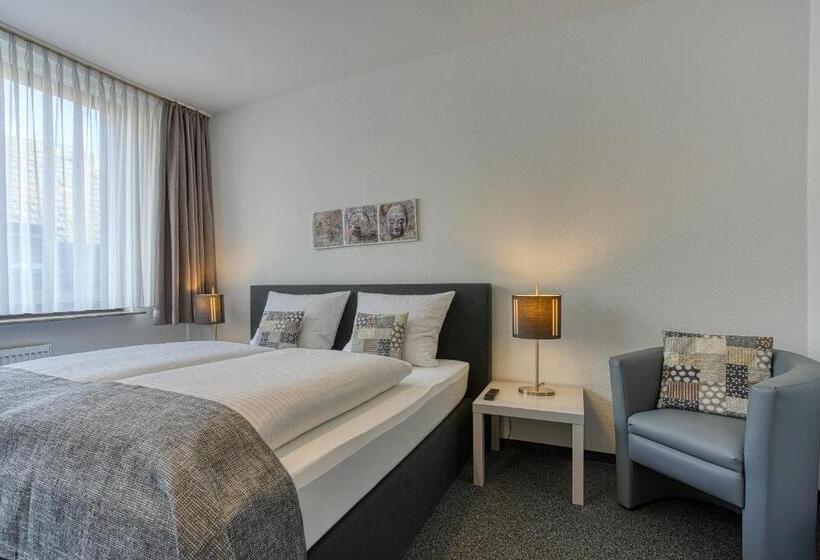 חדר סופריור, Carlton