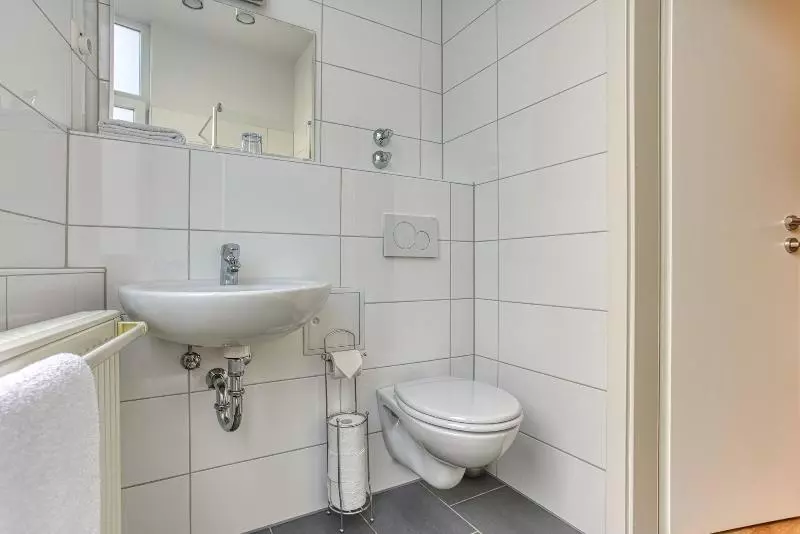 Standard Yhden Hengen Huone, Carlton