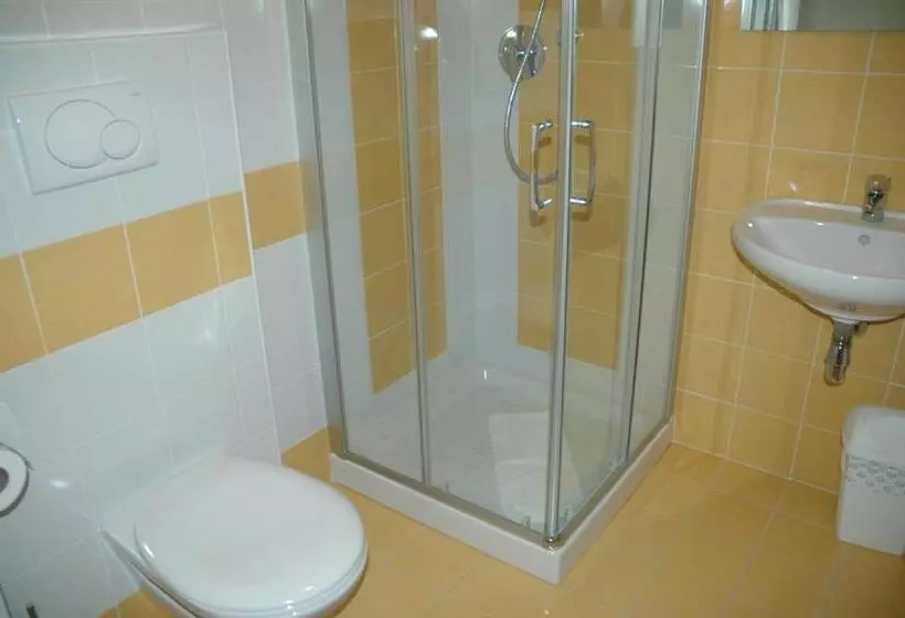 اتاق استاندارد, Fiera