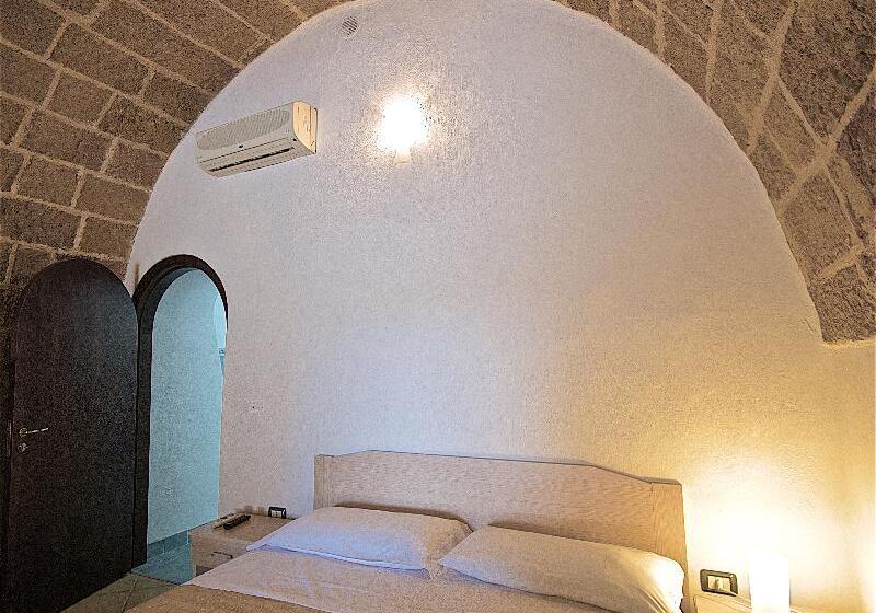 חדר סטנדרט לשלושה, Masseria Le Pajare