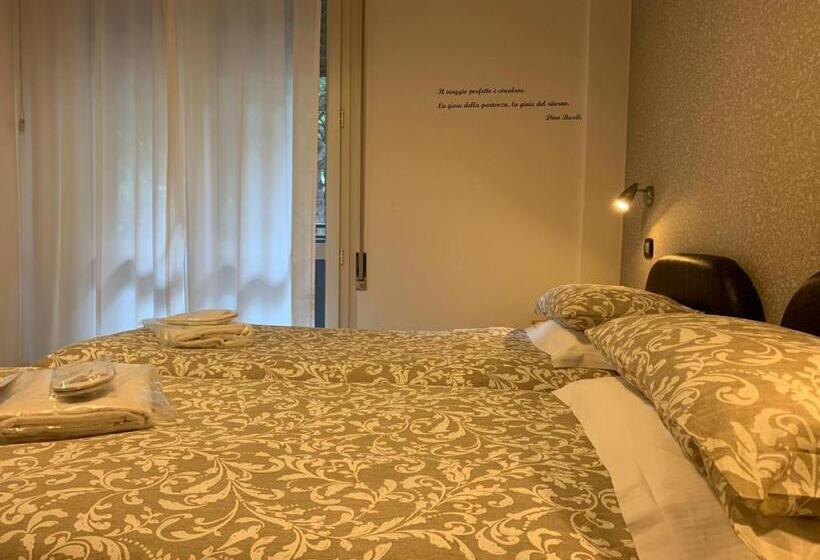 חדר בסיסי לשלושה, Logonovo