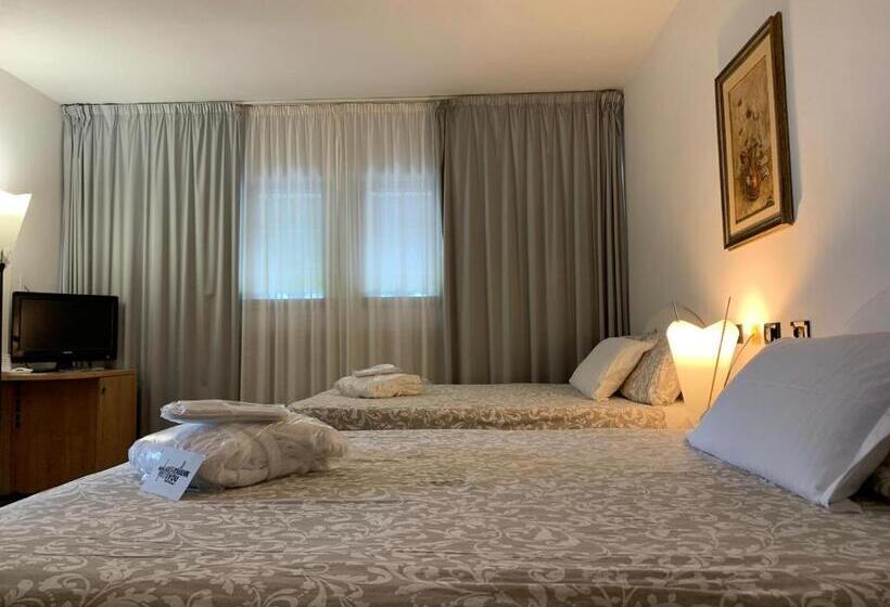 סוויטת ג'וניור, Logonovo