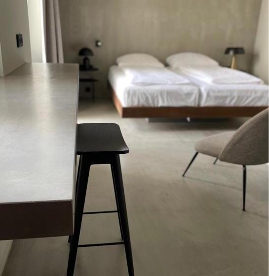 컴포트 룸, Mons Am Goetheplatz