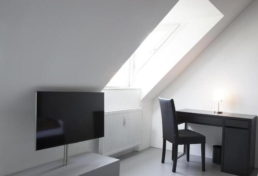 스탠다드 룸, Mons Am Goetheplatz