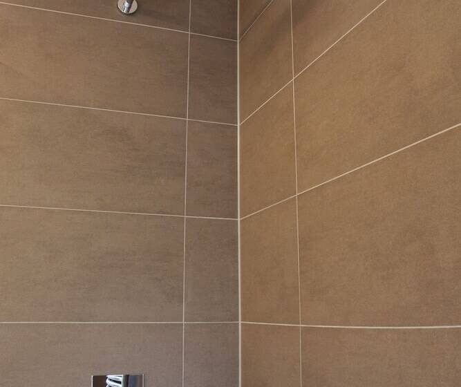 컴포트 룸, Mons Am Goetheplatz