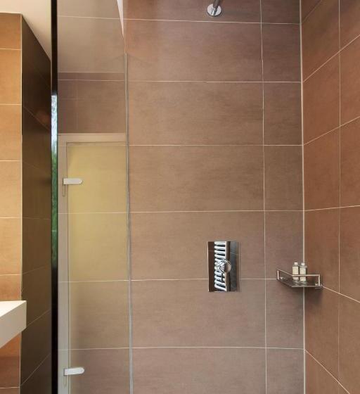 컴포트 룸, Mons Am Goetheplatz