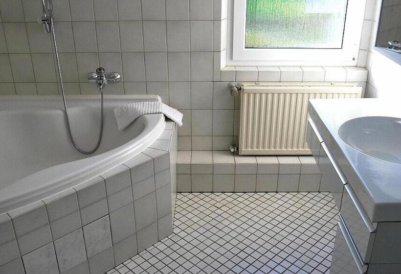 חדר סטנדרט לשלושה, Paciello Restaurant