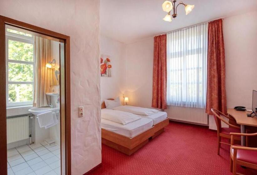 Номер Economy, Restaurant Mathildenhof