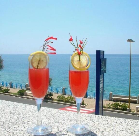 Номер Стандарт, Sea Garden