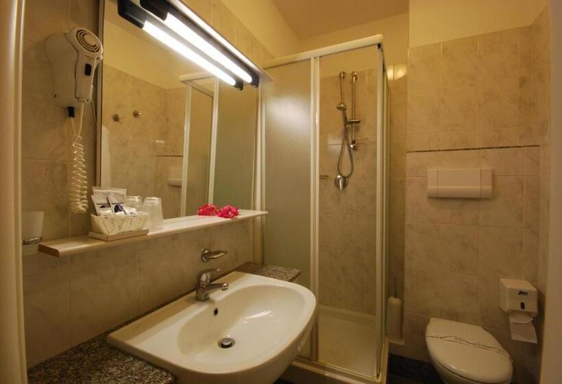 스탠다드 트리플 룸, Spiaggia