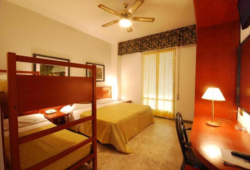 经济四人房间, Spiaggia