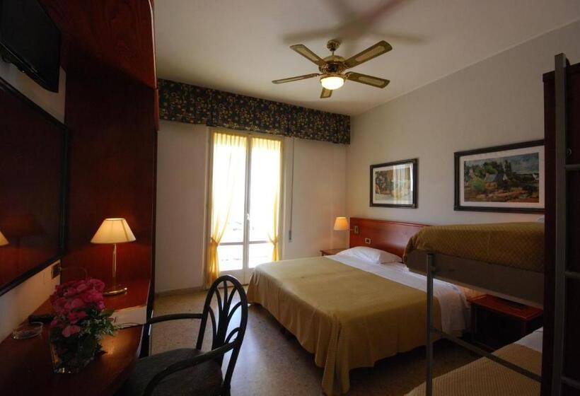 经济四人房间, Spiaggia