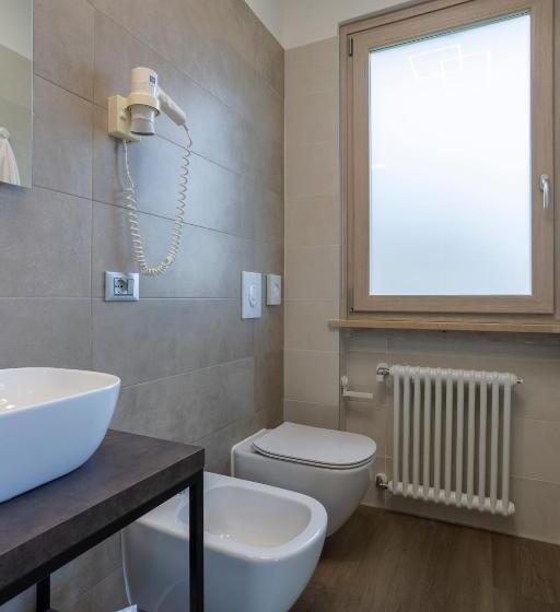 חדר דלוקס נוף לאגם, Veronesi