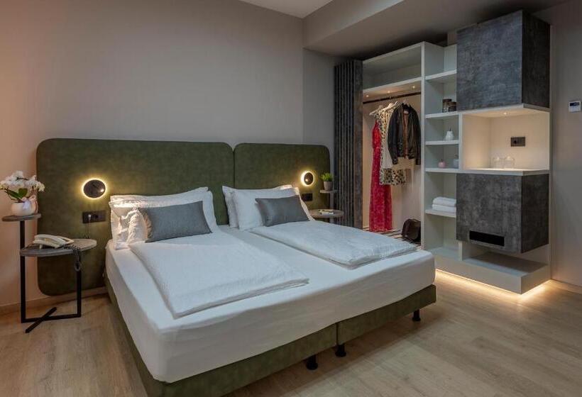 חדר סופריור עם נוף להרים, Veronesi