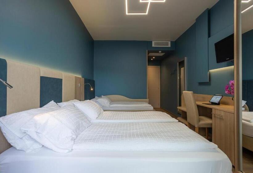 Quarto Triplo Superior, Veronesi