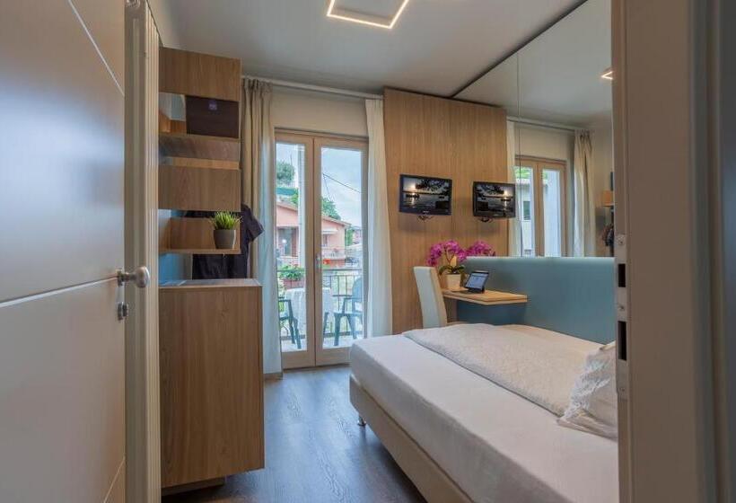 חדר בסיסי, Veronesi