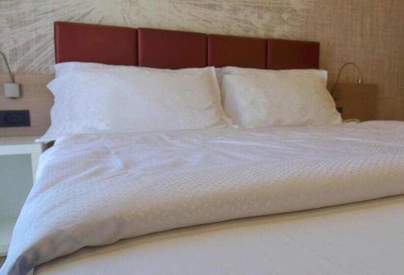 חדר סופריור, Virgilio