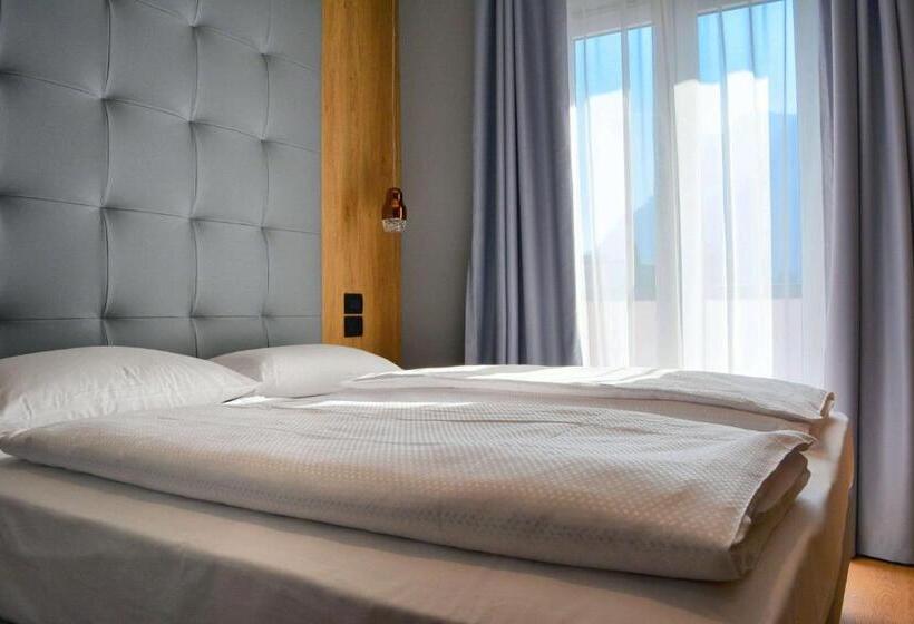 חדר סופריור, Virgilio