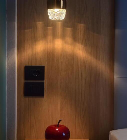 חדר סופריור, Virgilio