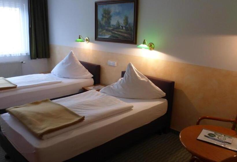 חדר סטנדרט, Land Gut Hotel Schenkenberger Hof