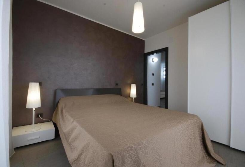 דירת שלושה חדרים, Olympus Resort